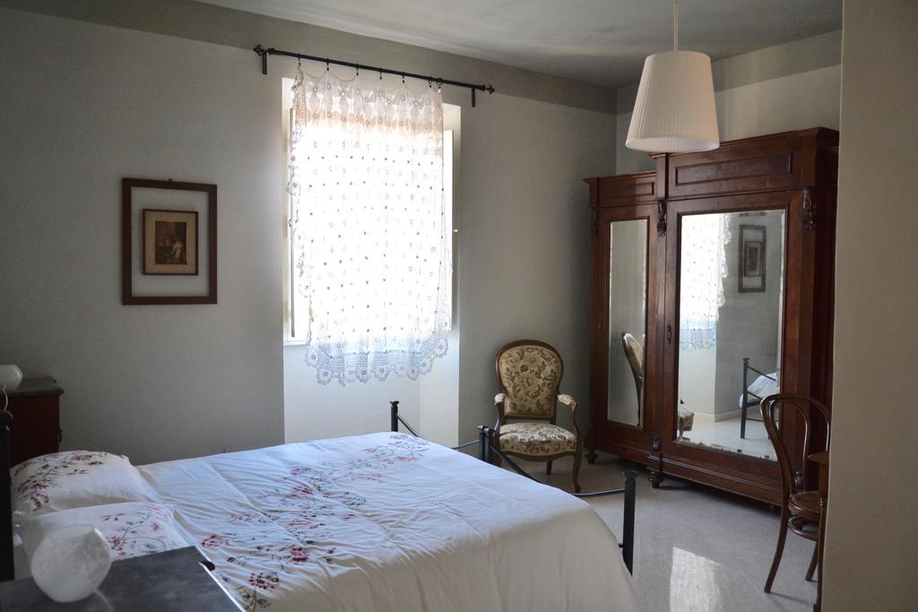 B&B I Due Gelsi Monte Libretti Szoba fotó